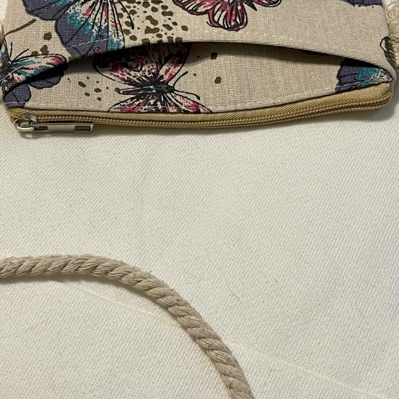 Canvas Crossbody purse - Picture 2 of 6